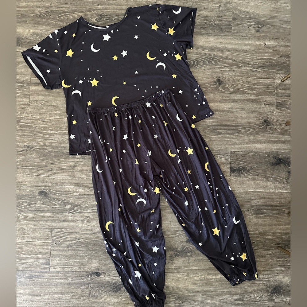 SHEIN Celestial Black and Yellow Pajama Set